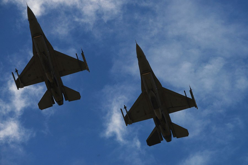 Президент Зеленский потребовал от Запада волшебства в воздухе