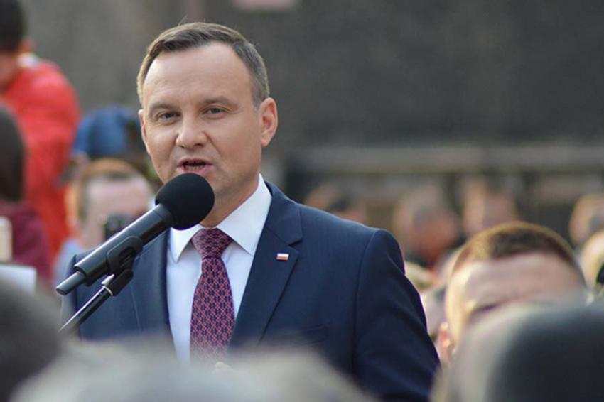 Президент Польши Дуда сравнил поведение Украины с отчаянием утопающего