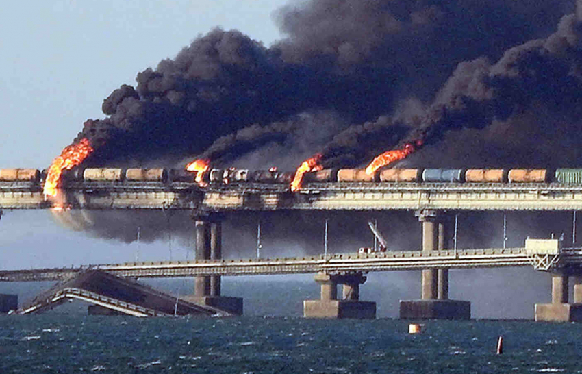 В ВМС ответили, когда полностью уничтожат Крымский мост