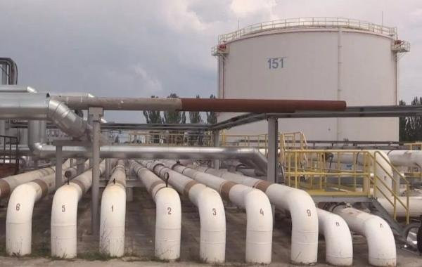 Беспилотники ВСУ атаковали нефтяной терминал в Феодосии